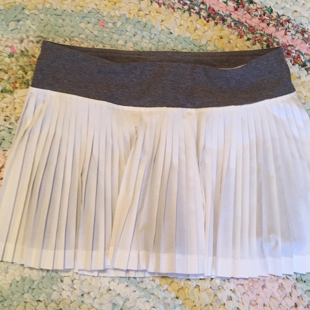 Lululemon Pleat to Street Skirt, size 8